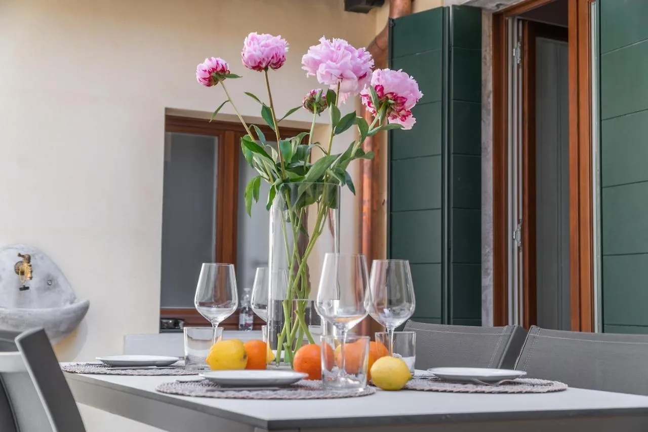 San Giacomo Dall'Orio Garden Apartment R&R Venedig 0*,